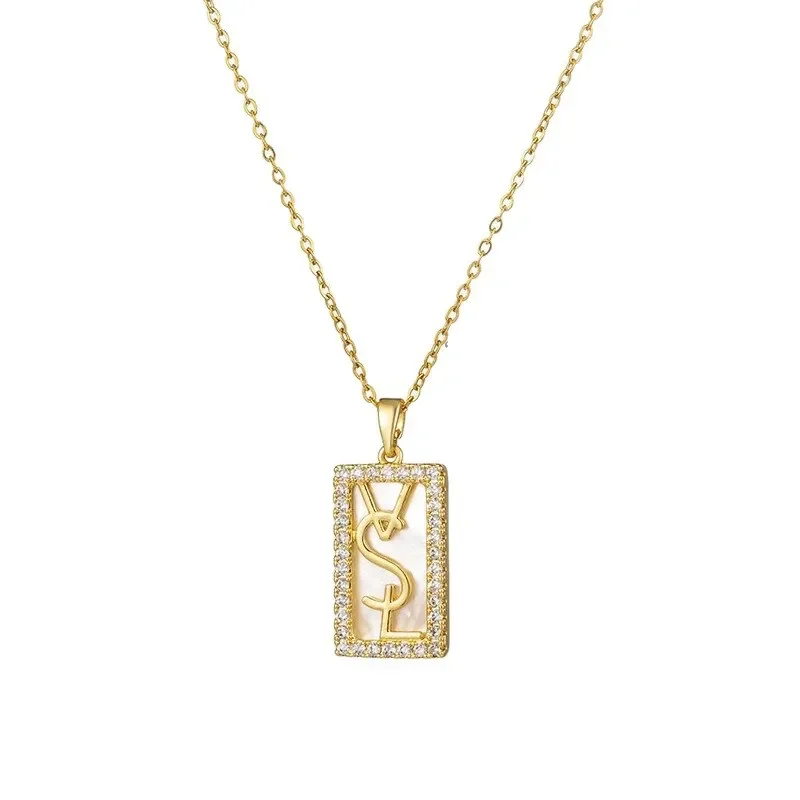 Collarbone chain accessories, copper pendants, niche titanium steel necklaces, versatile for women, light luxury
Collarbone chain accessories, copper pendants, niche titanium steel necklaces, versatile for women, light luxury