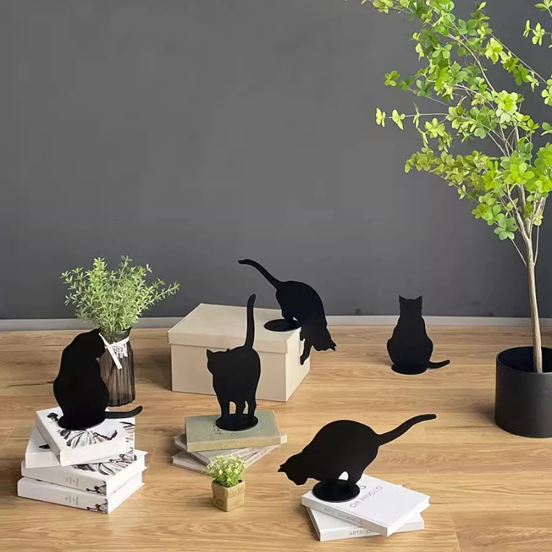 Iron Bookstands Art Books Are Decorated with Cat Books Animals Decoration Accessories Fairy Garden Miniatures Metal Material
Iron Bookstands Art Books Are Decorated with Cat Books Animals Decoration Accessories Fairy Garden Miniatures Metal Material