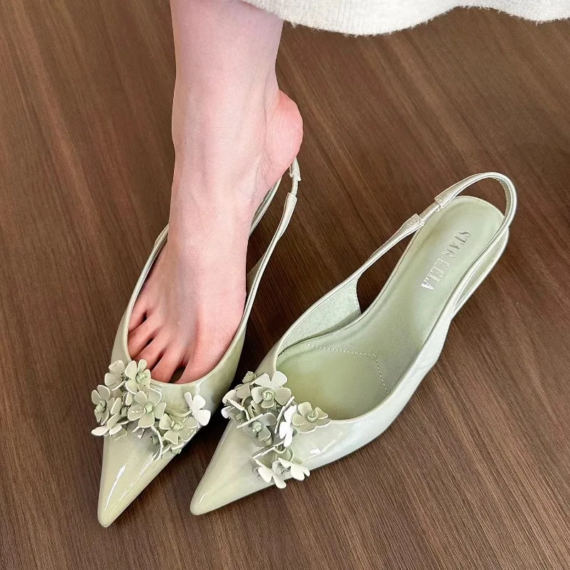 Women Low Heels and High Heels 2024 Spring/Summer New Fashion Flower Pointed Shallow Mouth Sandals Banquet Wedding Casual Shoes
Women Low Heels and High Heels 2024 Spring/Summer New Fashion Flower Pointed Shallow Mouth Sandals Banquet Wedding Casual Shoes