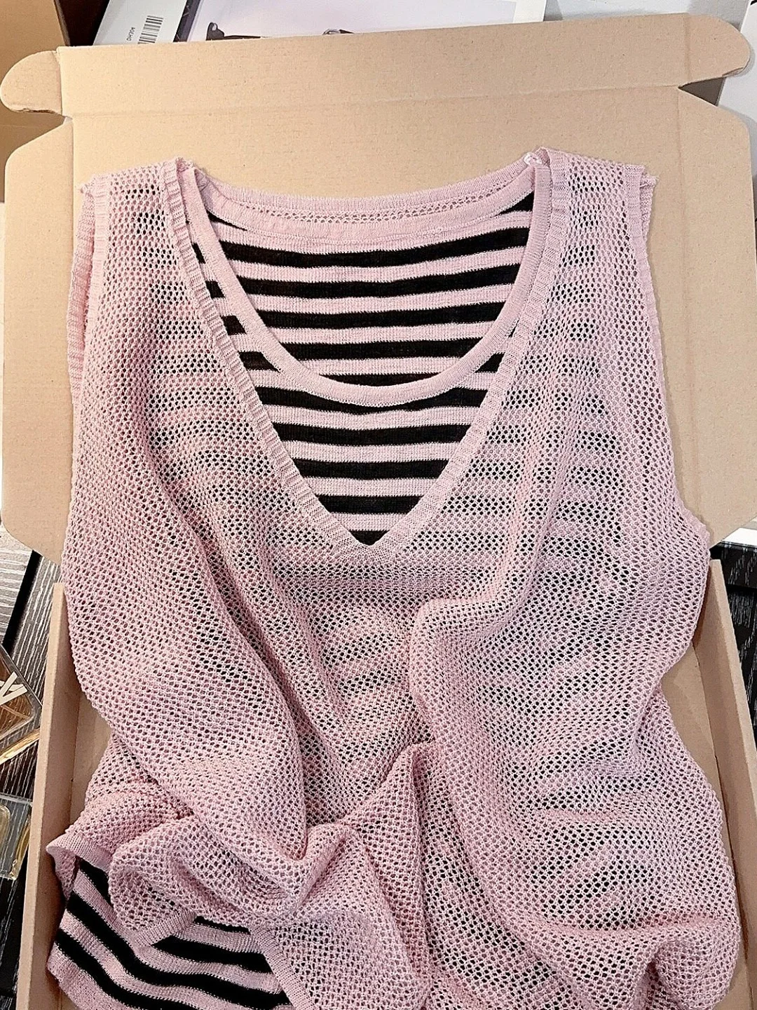 Lace Knitted Ice Silk Women's Top Thin Stripe Vest Two-Piece Set Slimming Layering Summer 2026 Loose Fit V-Neck Sleeveless
Lace Knitted Ice Silk Women's Top Thin Stripe Vest Two-Piece Set Slimming Layering Summer 2026 Loose Fit V-Neck Sleeveless