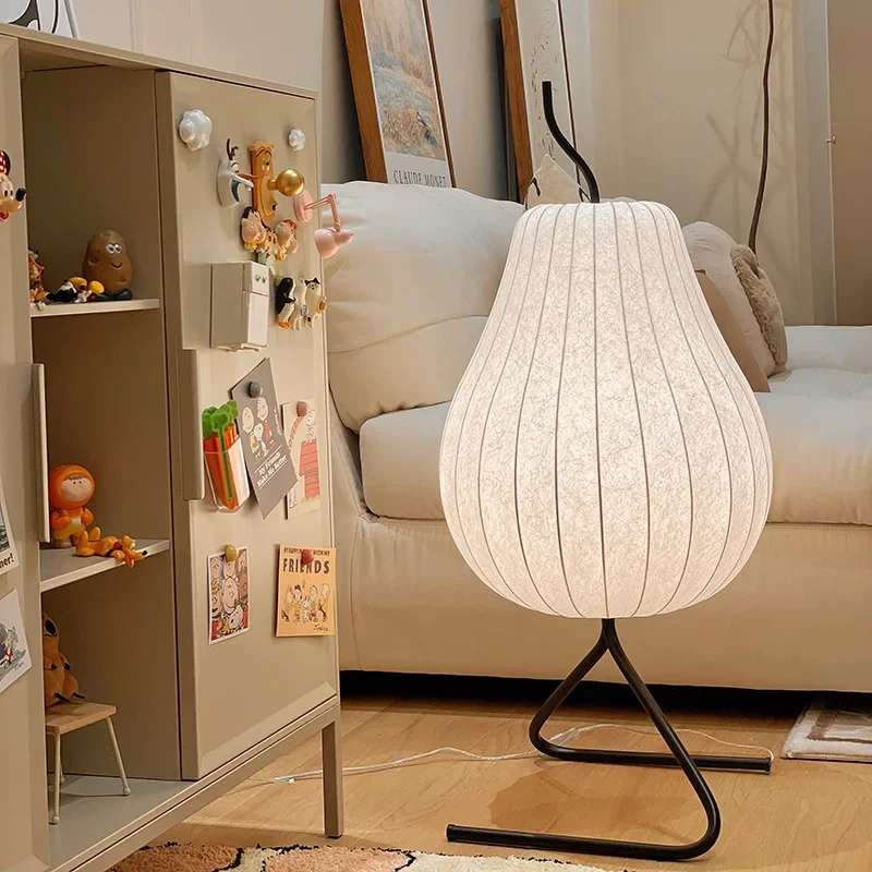 Japanese-style wabi-sabi wind creative living room silk floor lamp, bedroom bedside Internet celebrity medieval pear lamp
Japanese-style wabi-sabi wind creative living room silk floor lamp, bedroom bedside Internet celebrity medieval pear lamp