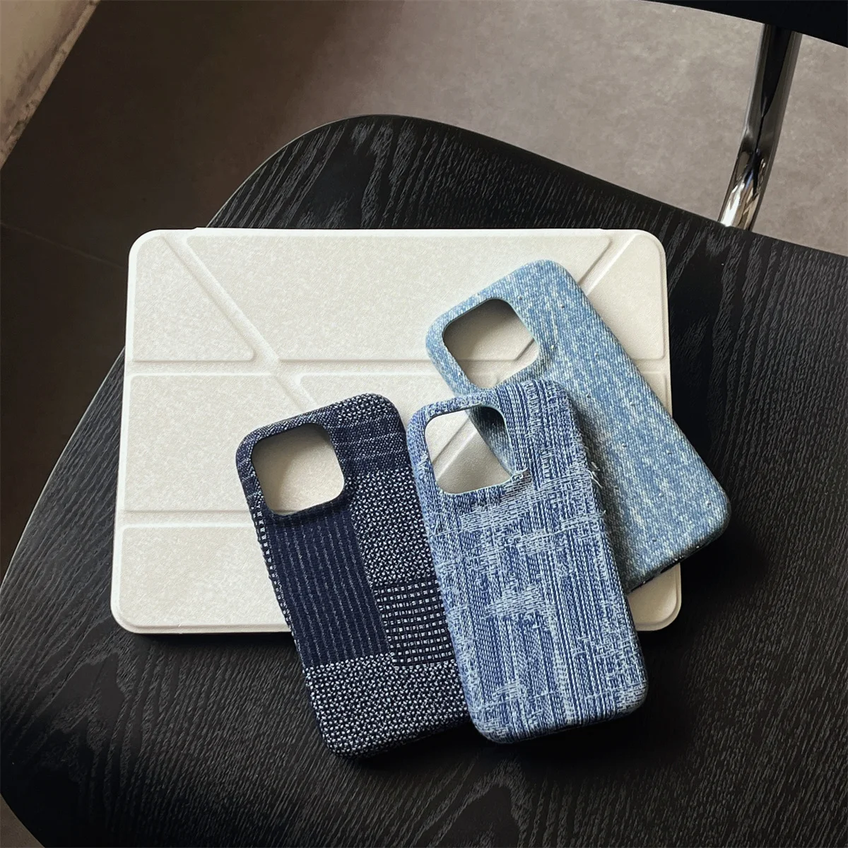 Luxury Jeans Denim PU Phone Case for iPhone 13 14 15 16 Pro Max cases for iphone14pro/15pro/16pro close-fitting pants Cover
Luxury Jeans Denim PU Phone Case for iPhone 13 14 15 16 Pro Max cases for iphone14pro/15pro/16pro close-fitting pants Cover