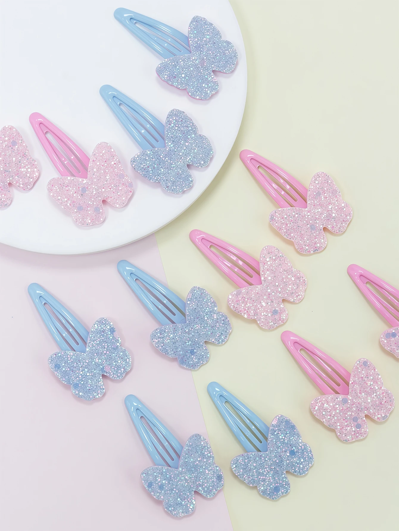 Korean-style Solid Color Sequin Bow Hairpins, Bangs and Fragmented Hair Hairpins, Hair Accessories and Headgear for Little Girls
Korean-style Solid Color Sequin Bow Hairpins, Bangs and Fragmented Hair Hairpins, Hair Accessories and Headgear for Little Girls