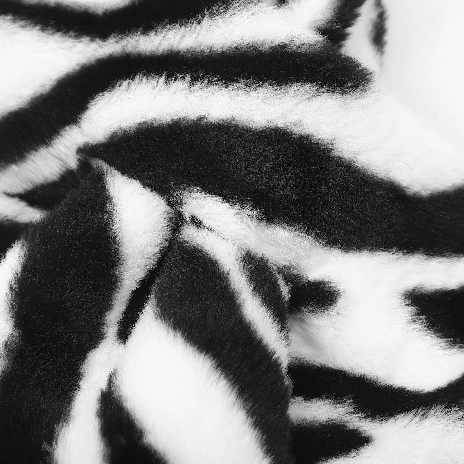 Striped Scarf Women Non-Shedding Warm Winter Fashion Versatile Soft Comfortable Elegance Sophistication
Striped Scarf Women Non-Shedding Warm Winter Fashion Versatile Soft Comfortable Elegance Sophistication