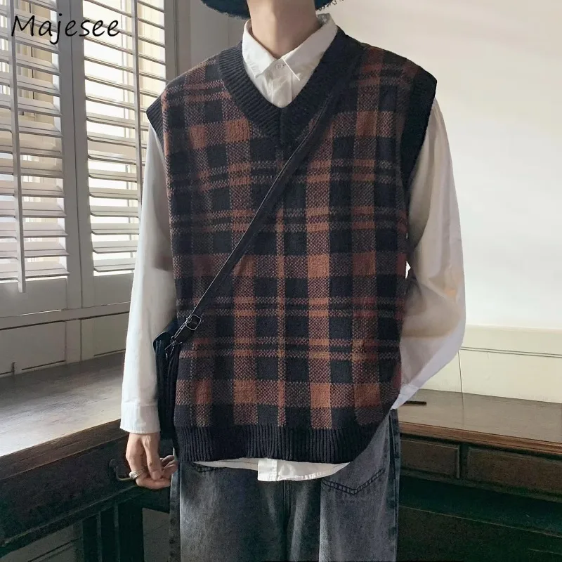 Men's Sweater Vests Autumn Winter Vintage Plaid Retro Sleeveless Loose Casual Knitted Tops V-neck Fashion All-match Simple Chic
Men's Sweater Vests Autumn Winter Vintage Plaid Retro Sleeveless Loose Casual Knitted Tops V-neck Fashion All-match Simple Chic