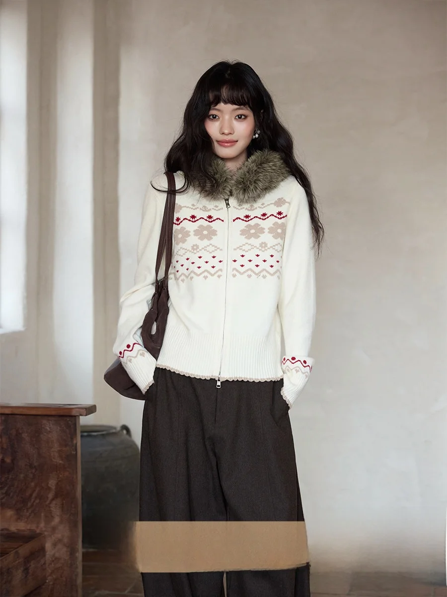 Корейский зимний свитер Ele с меховым воротником, уникальный, маленького размера, красивый, в стиле ретро, женский, стандартный крой, с длинными рукавами
Корейский зимний свитер Ele с меховым воротником, уникальный, маленького размера, красивый, в стиле ретро, женский, стандартный крой, с длинными рукавами