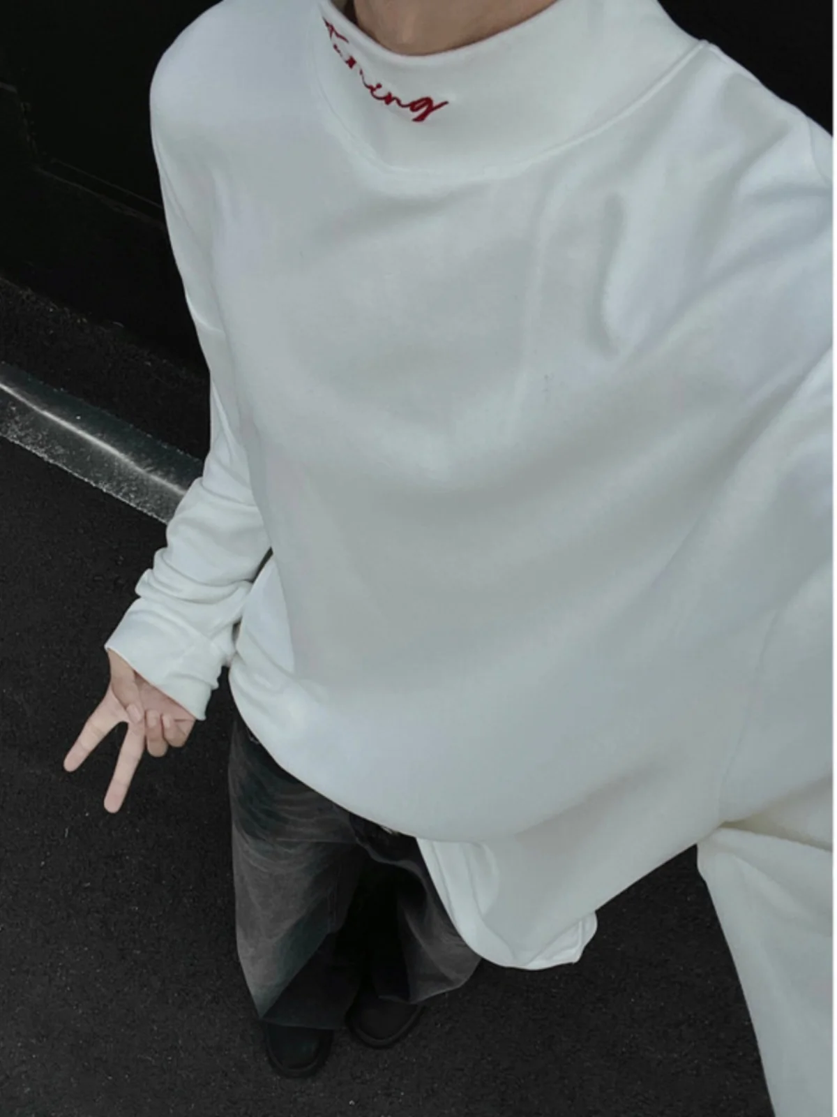 Мужская премиальная футболка Cleanfit с длинным рукавом, осенне-зимняя, модная, с вышивкой, из немецкого бархата, с высоким воротником, базовая
Мужская премиальная футболка Cleanfit с длинным рукавом, осенне-зимняя, модная, с вышивкой, из немецкого бархата, с высоким воротником, базовая