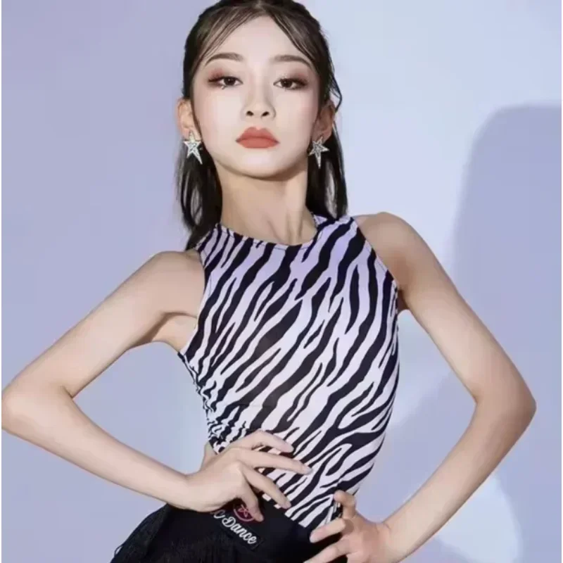 1set/lot children modern dancing costumes girl latin dancing suit zebra leotard and tassel skirt
1set/lot children modern dancing costumes girl latin dancing suit zebra leotard and tassel skirt