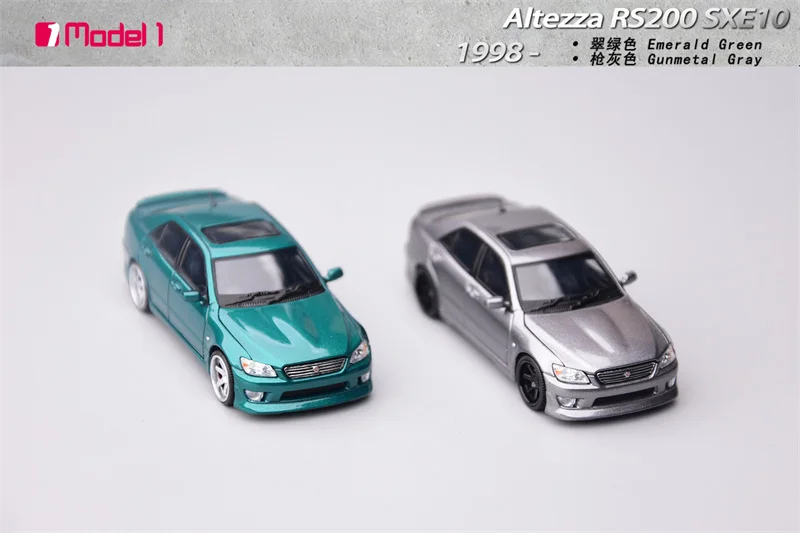 Model One 1:64 MK6 JZX100 Chaser / Altezza RS200 SXE10 Die-Cast Car Models Gifts
Model One 1:64 MK6 JZX100 Chaser / Altezza RS200 SXE10 Die-Cast Car Models Gifts