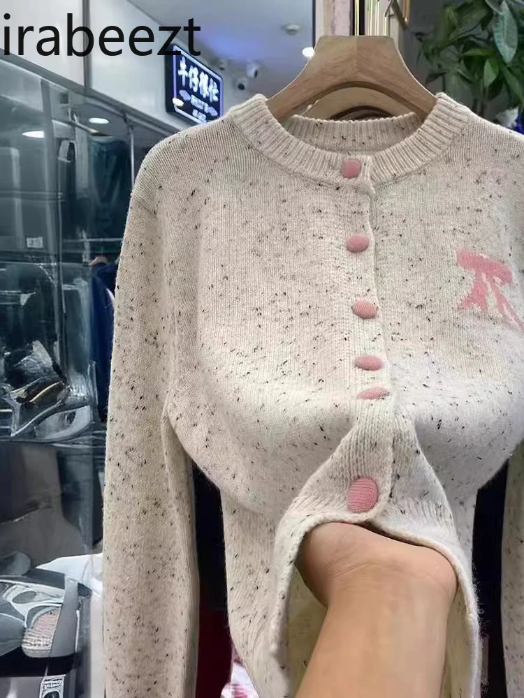 Designed Embroidered Knitted Cardigan Sweater for Women 2024 Autumn and Winter Chic Age-reducing Slimming Tops and Jackets
Designed Embroidered Knitted Cardigan Sweater for Women 2024 Autumn and Winter Chic Age-reducing Slimming Tops and Jackets