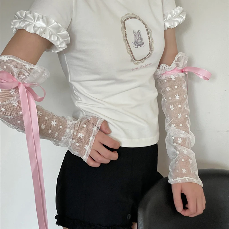 New Fashion UV Protection Lace Arm Sleeves Womens Floral Lace Sleeves Hollow Out Long Sunscreen Gloves Hot Sale
New Fashion UV Protection Lace Arm Sleeves Womens Floral Lace Sleeves Hollow Out Long Sunscreen Gloves Hot Sale