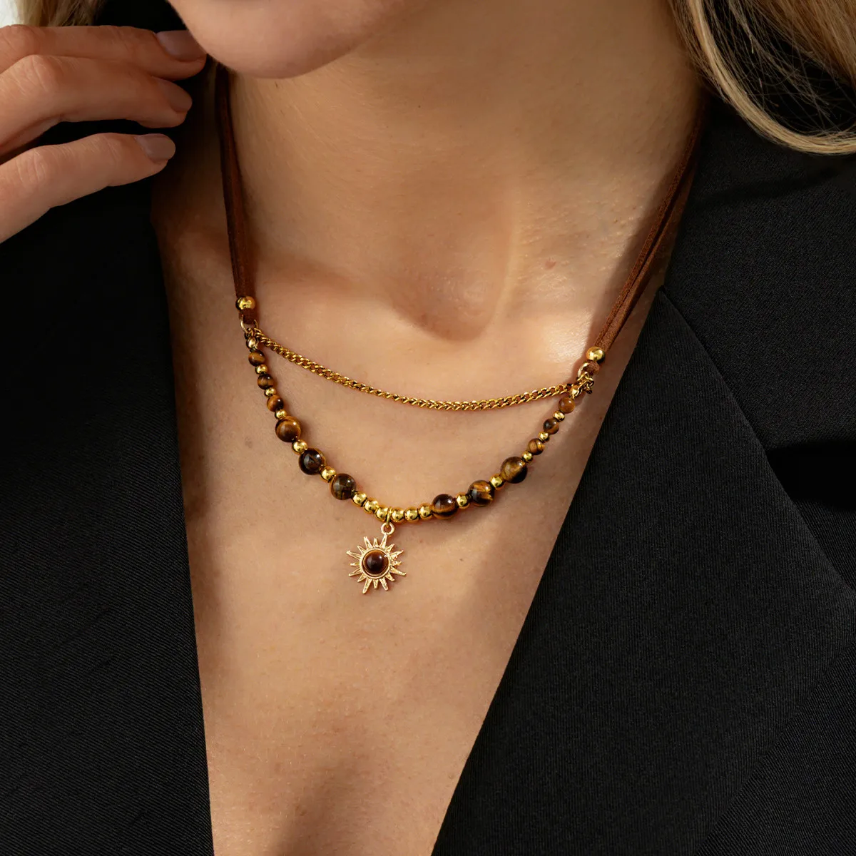 2 Styles Elegant Tiger Eye Stone Sunflower Necklace Women Vintage Charm Sweater Chain Lockbone Chain Y2K Jewelry Gift
2 Styles Elegant Tiger Eye Stone Sunflower Necklace Women Vintage Charm Sweater Chain Lockbone Chain Y2K Jewelry Gift