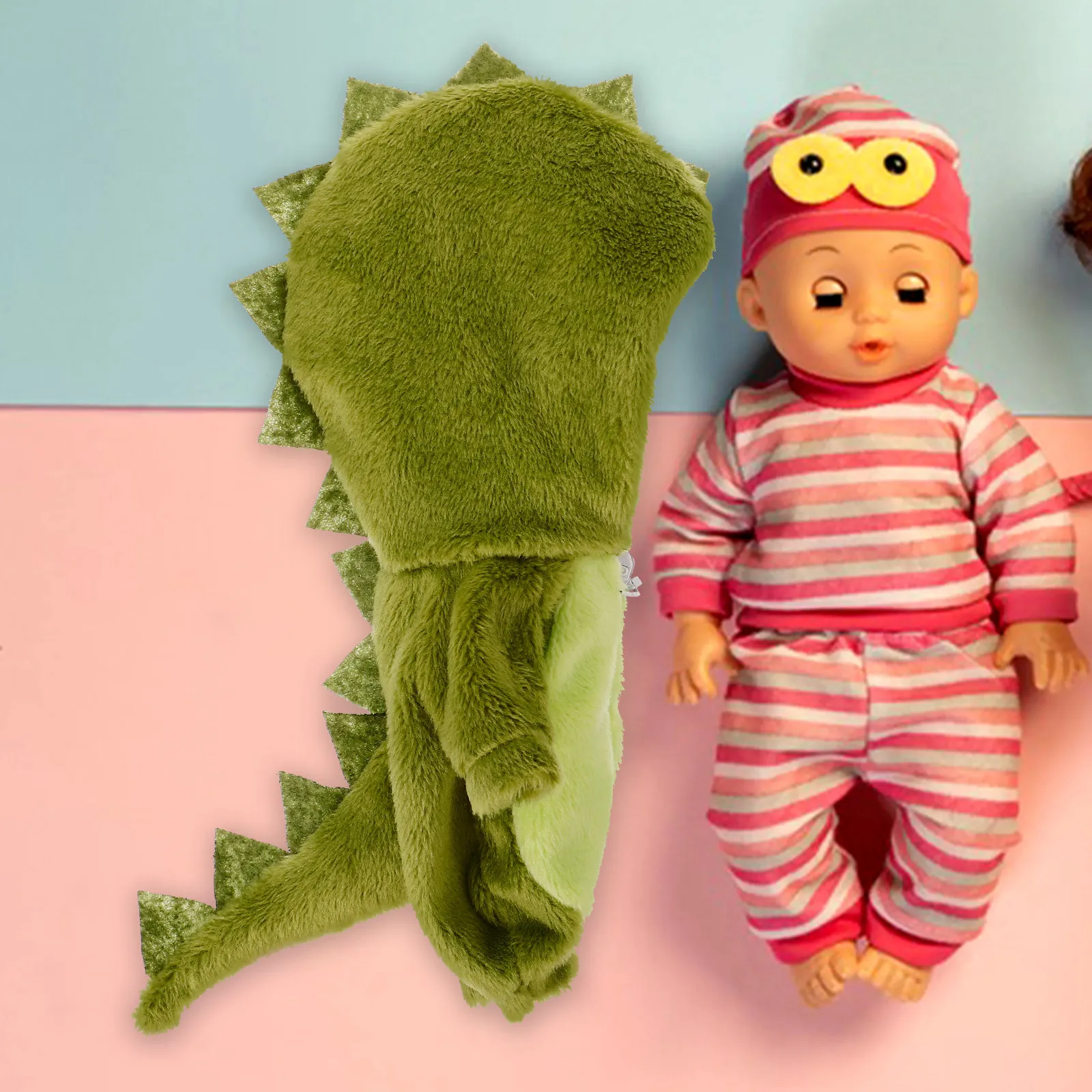 Dinosaur Shaped Decorative Jumpsuit Cartoon Climbing Appearance Reusable Lightweight Lovely Costume for Replacement Photo Prop
Dinosaur Shaped Decorative Jumpsuit Cartoon Climbing Appearance Reusable Lightweight Lovely Costume for Replacement Photo Prop