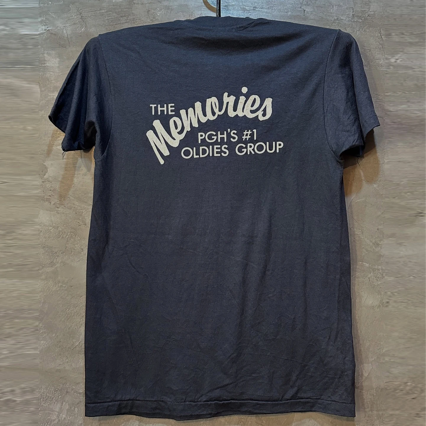 The Memories Heavy Metal Rock Band Oldschool American Retro Men's and Women's Short-sleeved T-shirts Are Stylish and Trendy
The Memories Heavy Metal Rock Band Oldschool American Retro Men's and Women's Short-sleeved T-shirts Are Stylish and Trendy