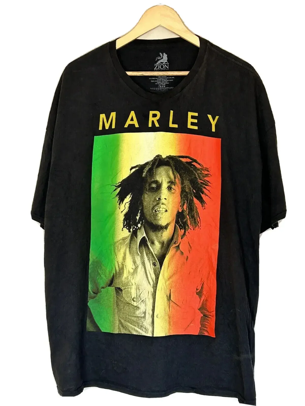 Рубашка Bob Marley Raggae с коротким рукавом и круглым вырезом Черный Музыкальный концерт Zion 3XL
Рубашка Bob Marley Raggae с коротким рукавом и круглым вырезом Черный Музыкальный концерт Zion 3XL