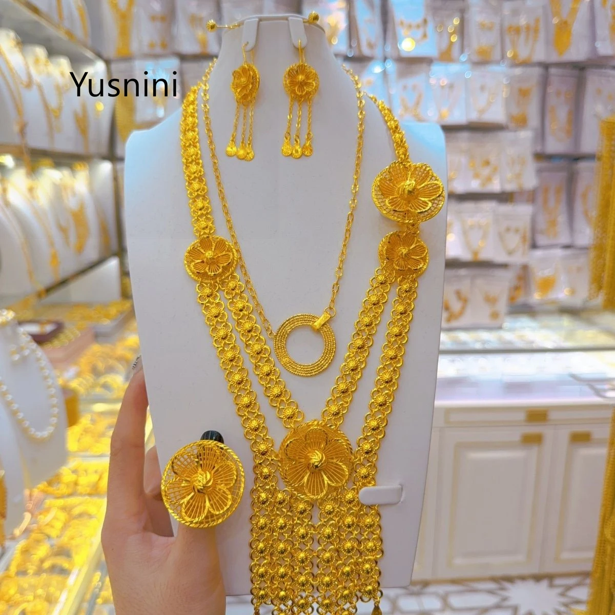 New French Dubai Fashion High end 24K Gold Plated Necklace Earrings Exquisite Wedding Engagement Party Jewelry Set for Lovers 88
New French Dubai Fashion High end 24K Gold Plated Necklace Earrings Exquisite Wedding Engagement Party Jewelry Set for Lovers 88