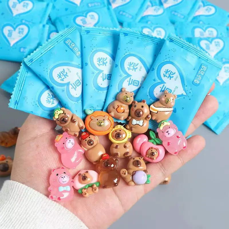 Новая мини-сумка с капибарой, игрушки, мини-моделирование, небольшой подарок, детский подарок, слепая коробка, кукла, орнамент, детский студент
Новая мини-сумка с капибарой, игрушки, мини-моделирование, небольшой подарок, детский подарок, слепая коробка, кукла, орнамент, детский студент