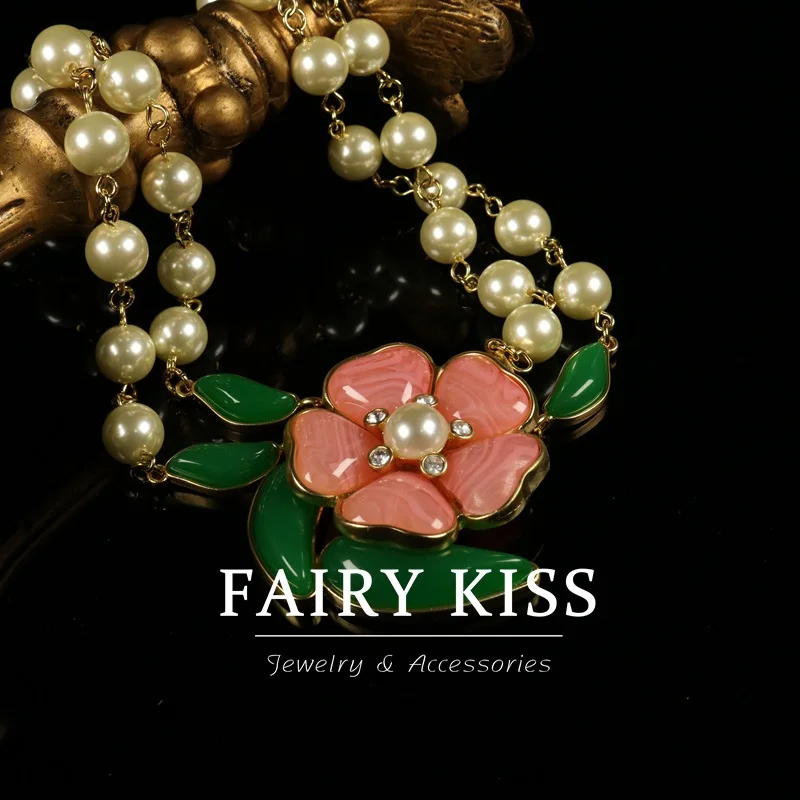 Винтажная классическая жемчужная цепочка, двухслойное ожерелье с зелеными листьями и цветком, аксессуар Cheongsam, ожерелье с бриллиантами
Винтажная классическая жемчужная цепочка, двухслойное ожерелье с зелеными листьями и цветком, аксессуар Cheongsam, ожерелье с бриллиантами