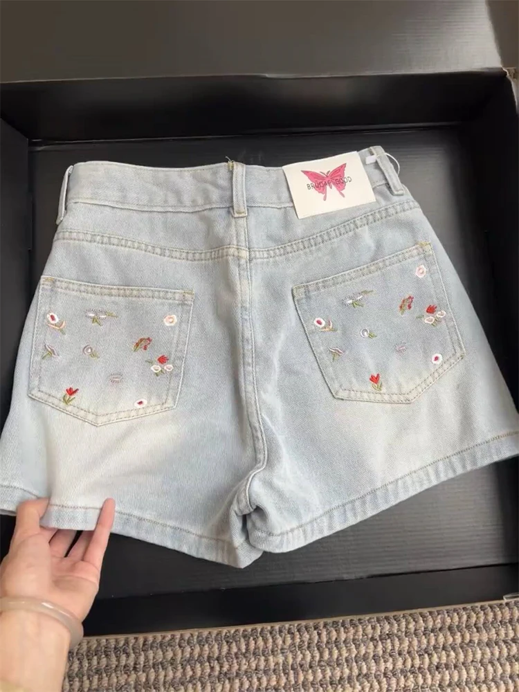 Ретро-джинсовые шорты с цветочным принтом в американском стиле, с высокой талией, широкими штанинами, летний дизайн, эффект похудения
Ретро-джинсовые шорты с цветочным принтом в американском стиле, с высокой талией, широкими штанинами, летний дизайн, эффект похудения
