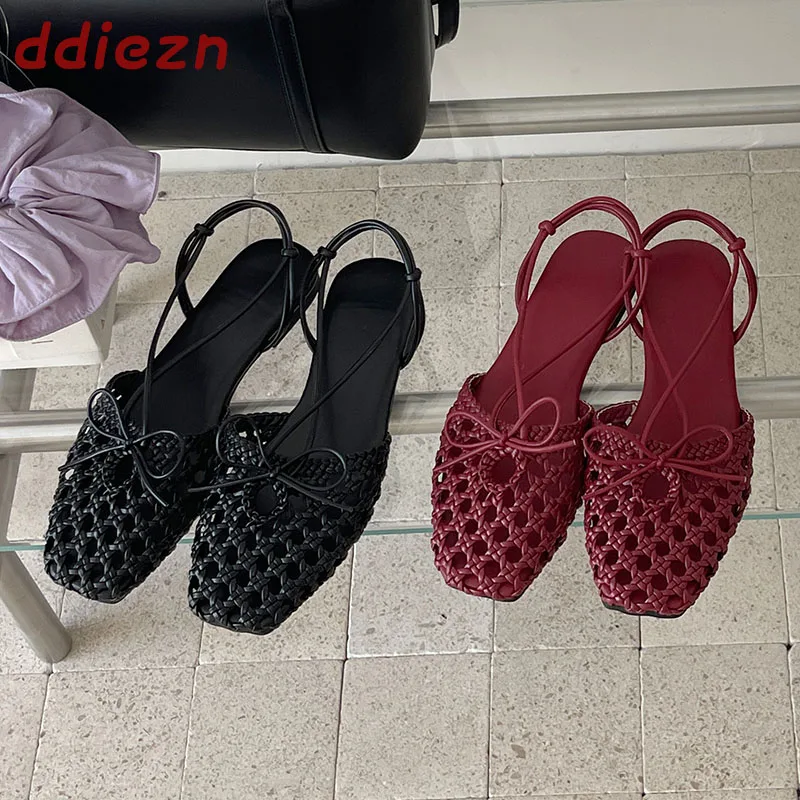 Luxury Fashion Hollow Flat Sandals Women Square Toe Slingback Female Designer Shoes Street Style Comfort Ladies Shoes Sandal
Luxury Fashion Hollow Flat Sandals Women Square Toe Slingback Female Designer Shoes Street Style Comfort Ladies Shoes Sandal