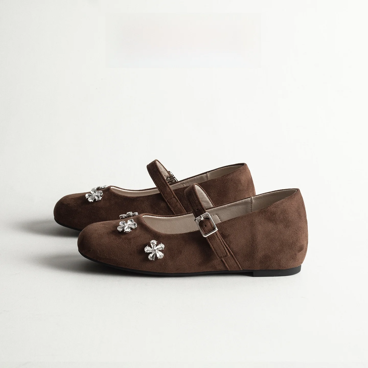 Genuine Leather Mary Jane Shoes Women's Spring Soft Bottom Low Cut Single Shoes Diamond Embellished Heightening Sweet Retro
Genuine Leather Mary Jane Shoes Women's Spring Soft Bottom Low Cut Single Shoes Diamond Embellished Heightening Sweet Retro