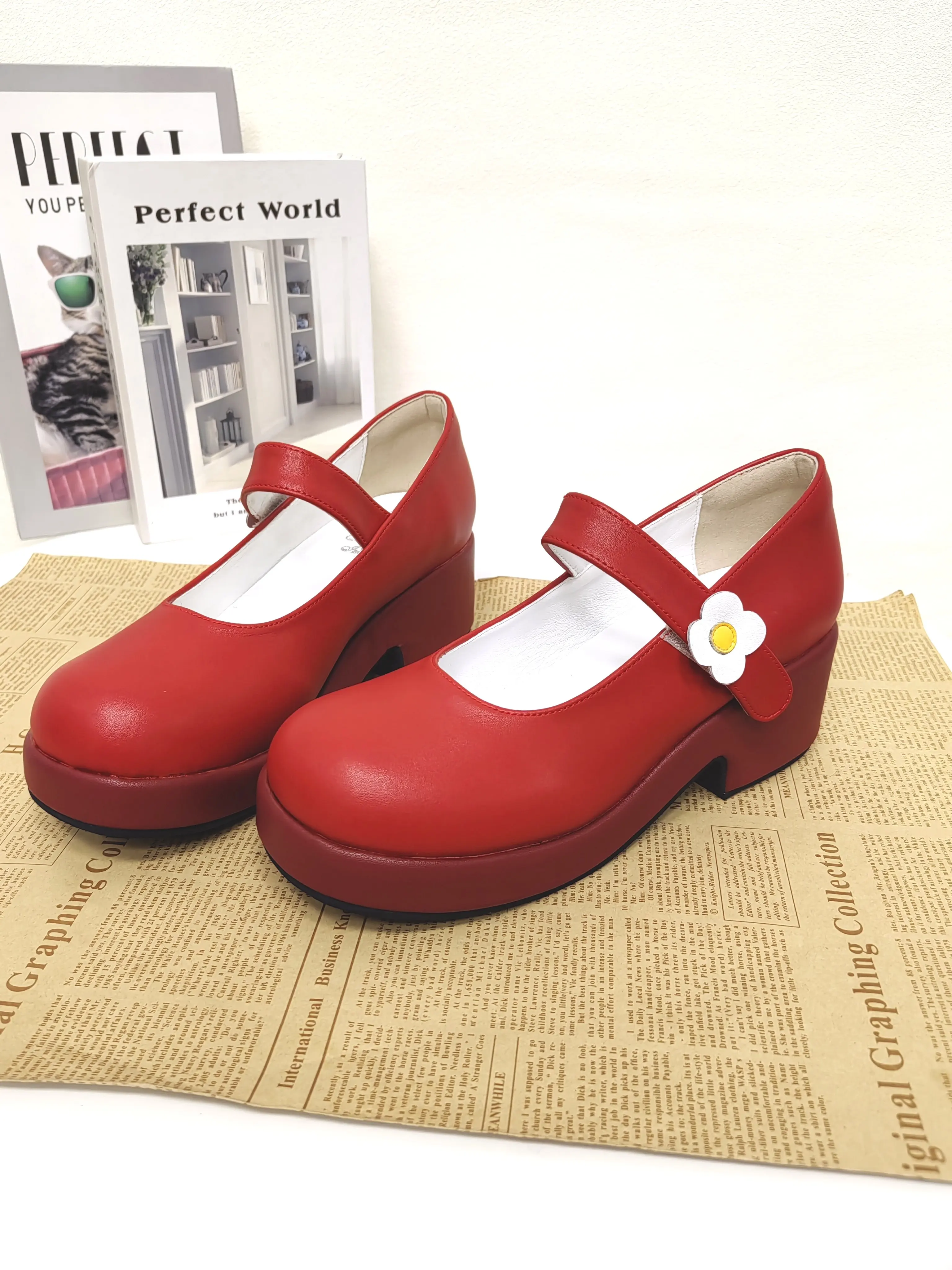 Sweet Flower Mary Janes Original Kawaii Lolita Thick Heel Platform Shoes Cute Red Mary Jane Shoes For Women33-48
Sweet Flower Mary Janes Original Kawaii Lolita Thick Heel Platform Shoes Cute Red Mary Jane Shoes For Women33-48