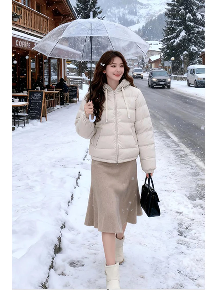 Уникальная вязаная куртка с капюшоном и вставками из хлопка для женщин: осенне-зимняя модная универсальная модель на молнии, хлопковое пальто, верхняя одежда, дизайнерская находка
Уникальная вязаная куртка с капюшоном и вставками из хлопка для женщин: осенне-зимняя модная универсальная модель на молнии, хлопковое пальто, верхняя одежда, дизайнерская находка