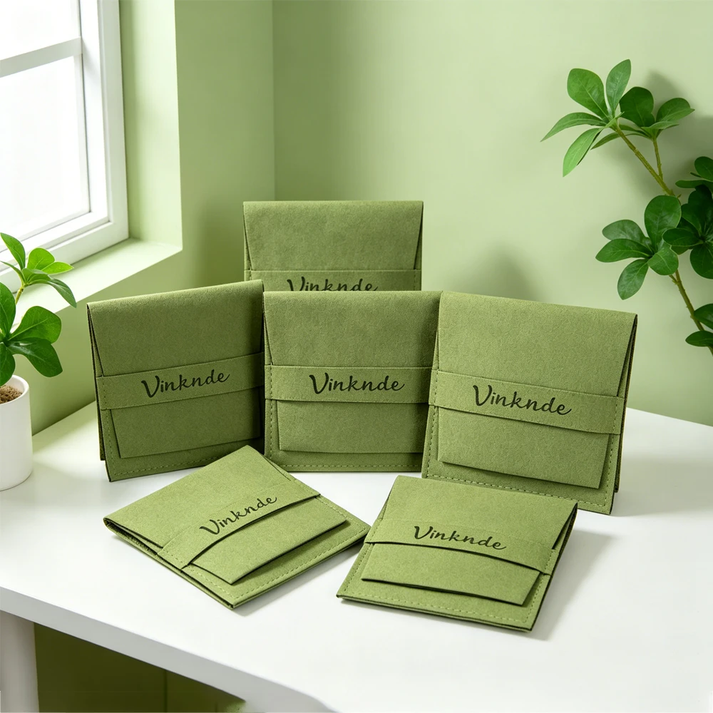 100Pcs 8x8cm Green Microfiber Jewelry Bags Custom Logo 6.2x6.2cm 8x8cm Bracelet Earrings Rings Brooch Flap Packaging Pouches
100Pcs 8x8cm Green Microfiber Jewelry Bags Custom Logo 6.2x6.2cm 8x8cm Bracelet Earrings Rings Brooch Flap Packaging Pouches
