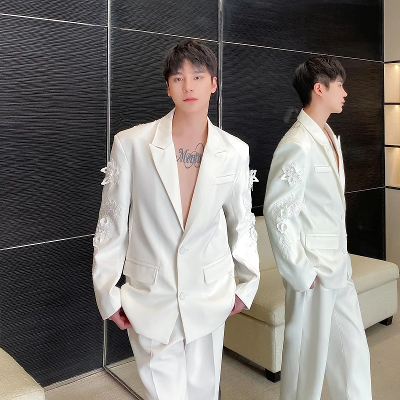 Heavy Embroidery Hollow out Couple's White Suit Photography Studio Wedding Photoshoot Male Version Fashionable Standard Fit
Heavy Embroidery Hollow out Couple's White Suit Photography Studio Wedding Photoshoot Male Version Fashionable Standard Fit