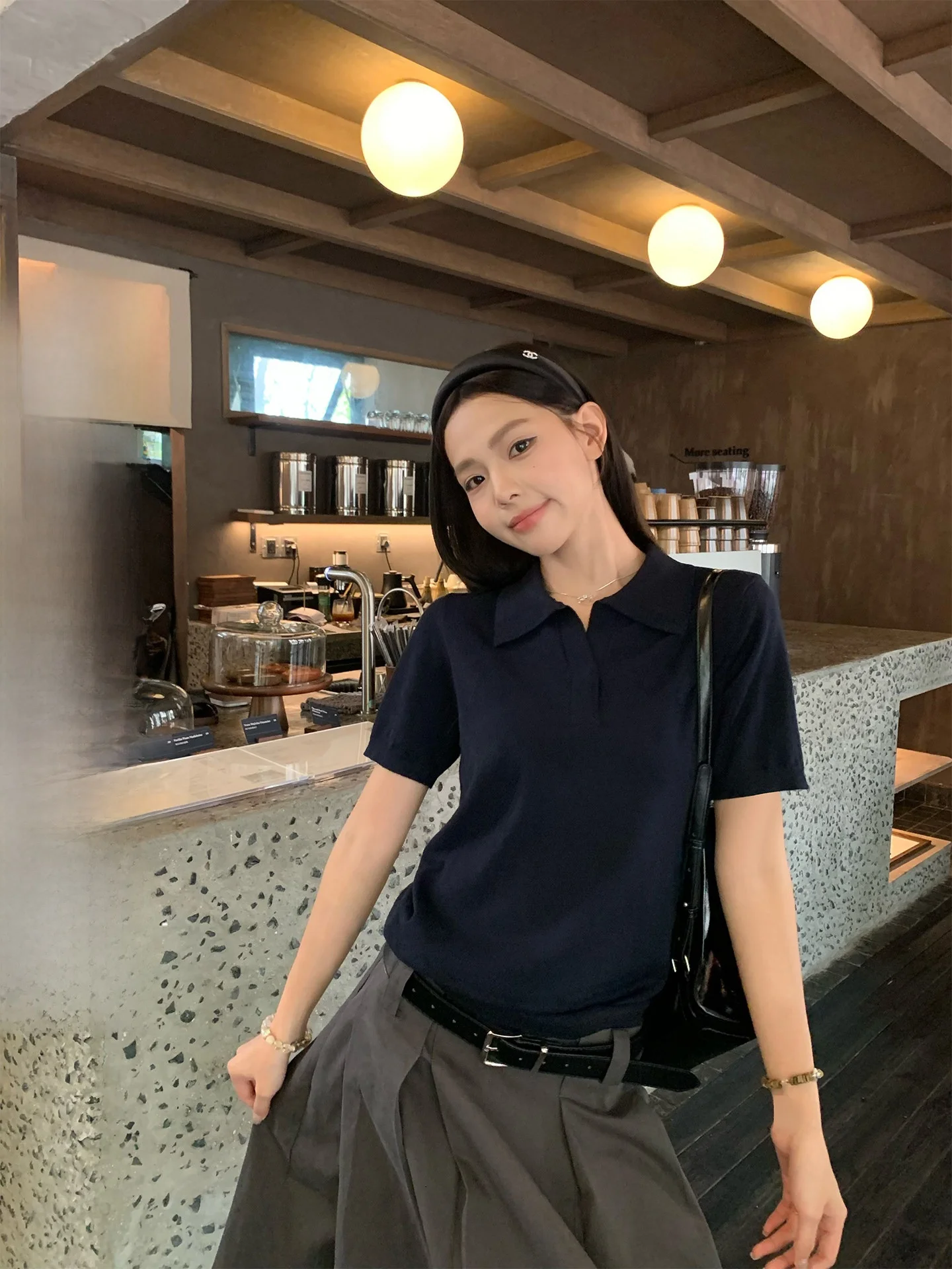 Loose Fit Neck Short Sleeve T-Shirt Women's Royal Blue Summer New Style Fashionable Korean Version Sizing Commute Style
Loose Fit Neck Short Sleeve T-Shirt Women's Royal Blue Summer New Style Fashionable Korean Version Sizing Commute Style