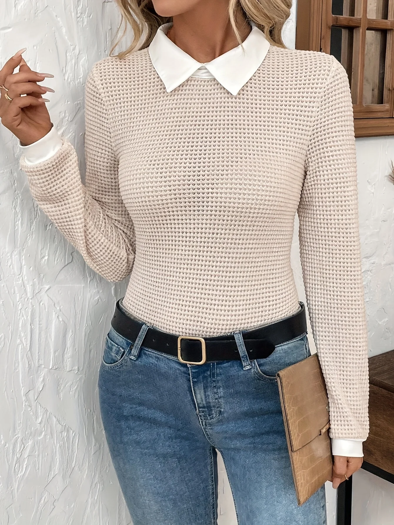 Elegant women's slim fit Polo collar shirt with contrasting texture, fashionable and comfortable top
Elegant women's slim fit Polo collar shirt with contrasting texture, fashionable and comfortable top