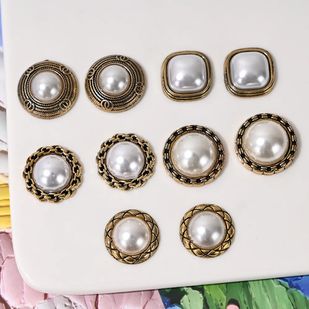 White Pearl Geometric Round Square Buttons 20pcs Flatback for DIY Decoration Accessories Wholesale Ornament Bulk Supplier
White Pearl Geometric Round Square Buttons 20pcs Flatback for DIY Decoration Accessories Wholesale Ornament Bulk Supplier