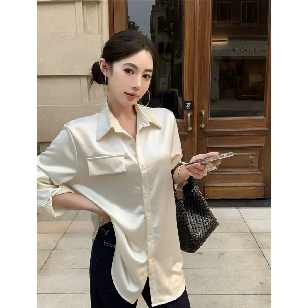 Back Hollow-out Satin Lace Blouse Women Beautiful Absolutely Stunning Super Good-looking Backless Sun Protection Shirt
Back Hollow-out Satin Lace Blouse Women Beautiful Absolutely Stunning Super Good-looking Backless Sun Protection Shirt