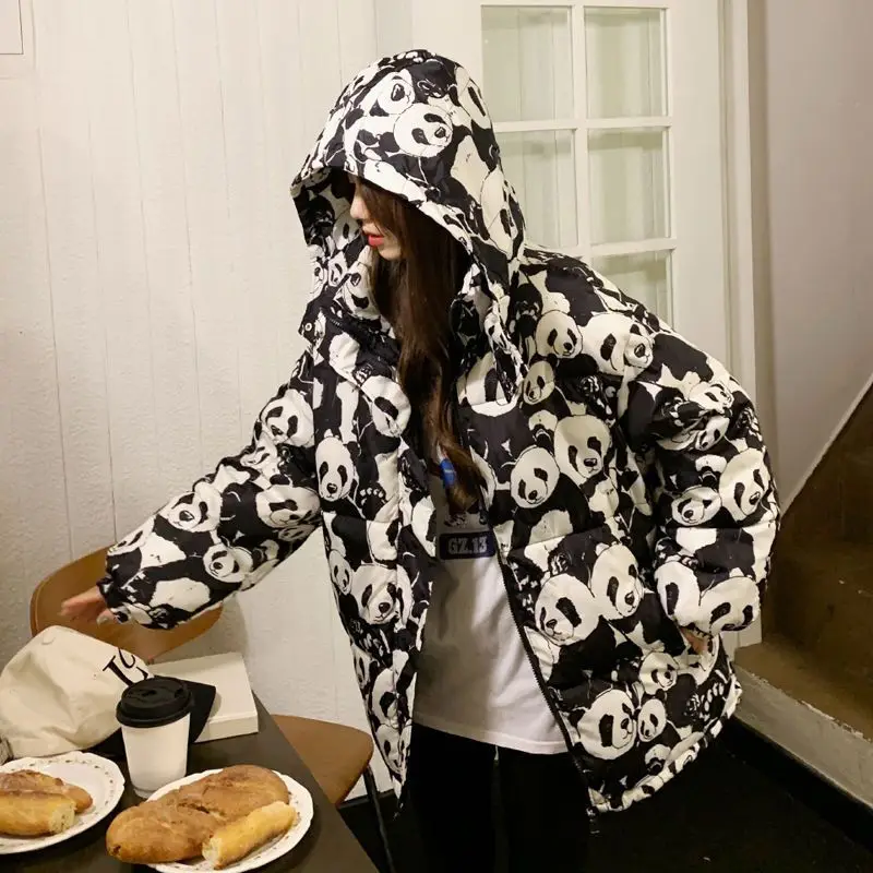 Black White Cute Cartoon Panda Print Cotton Coat Women Sweet Gentle Style Oversized Cotton Jacket New Casual Korean Version Coat
Black White Cute Cartoon Panda Print Cotton Coat Women Sweet Gentle Style Oversized Cotton Jacket New Casual Korean Version Coat