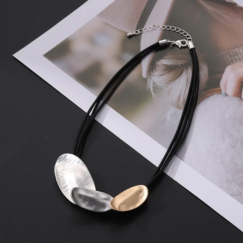 Kaseakia Chunky Big Large Statement Geometric Metal Alloy Pendant Choker Necklace for Women
Kaseakia Chunky Big Large Statement Geometric Metal Alloy Pendant Choker Necklace for Women