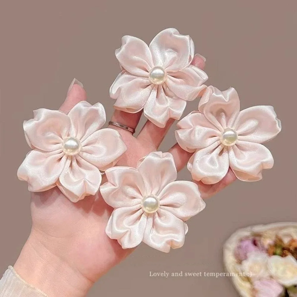 4PCS/set Sweet Pearl Pink Sakura Hairpins Headwear Satin Floral Pink Flower Hair Clip Flower Hairpins Women
4PCS/set Sweet Pearl Pink Sakura Hairpins Headwear Satin Floral Pink Flower Hair Clip Flower Hairpins Women