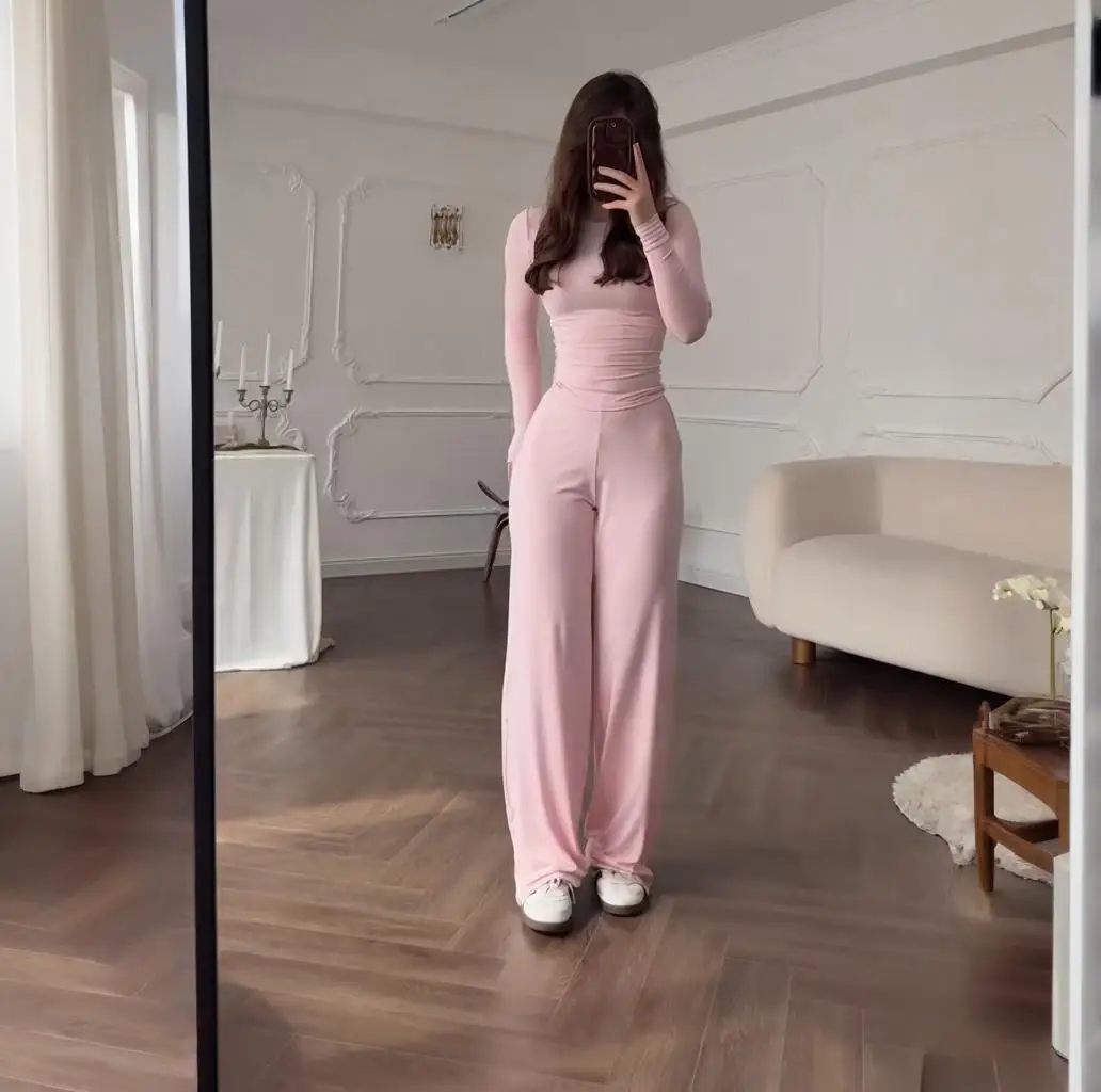 Casual Solid Color 2 Piece Set Autumn Fashion New Round Neck Long Sleeved Slim Top Elastic Waist Wide Leg Pants Suit For Women
Casual Solid Color 2 Piece Set Autumn Fashion New Round Neck Long Sleeved Slim Top Elastic Waist Wide Leg Pants Suit For Women