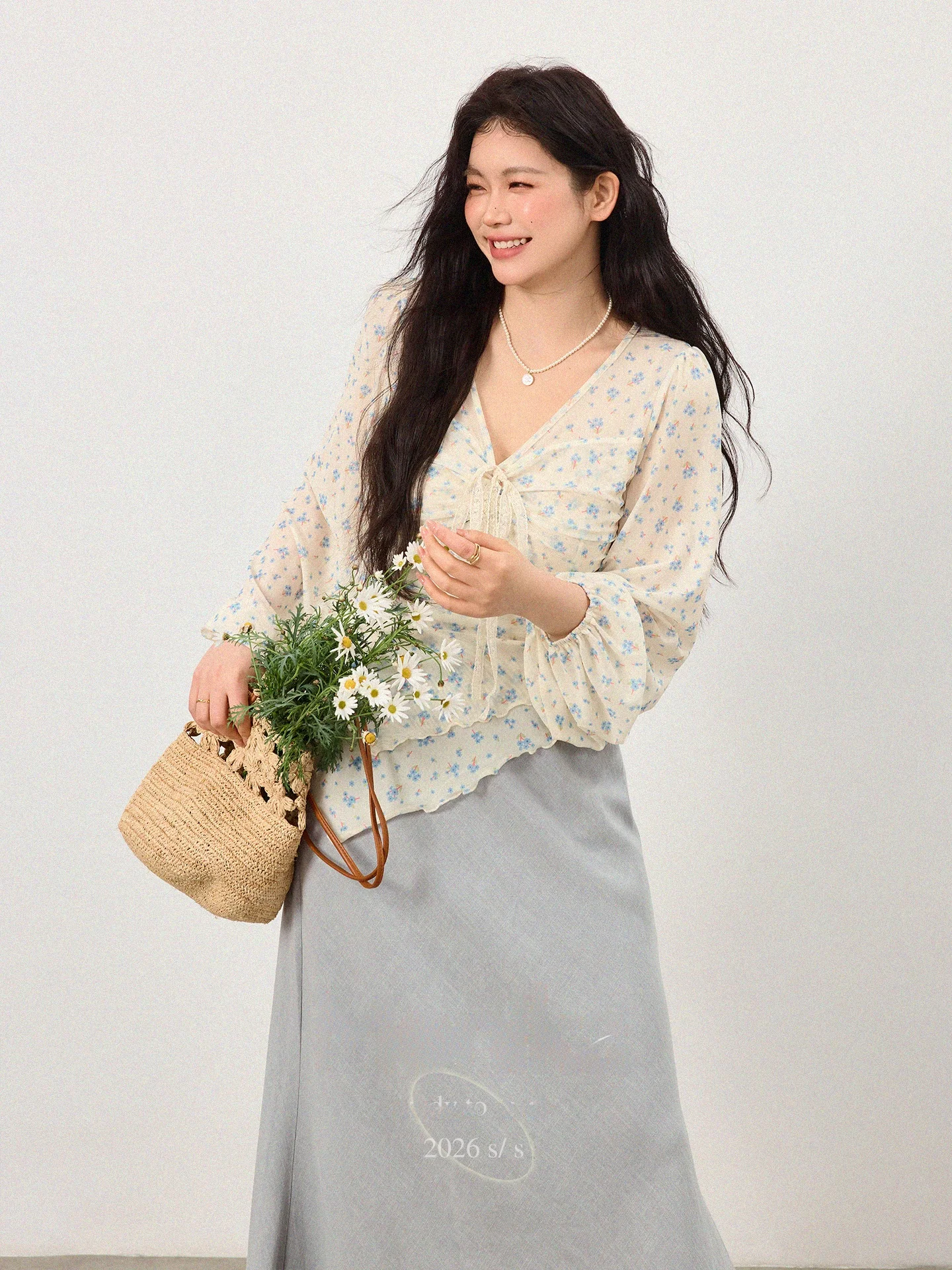 plus Size Floral Print Long Sleeve Mesh Top Women's Elegant Style Loose Fit High Waist V-Neck Polyester Fiber Spring Summer
plus Size Floral Print Long Sleeve Mesh Top Women's Elegant Style Loose Fit High Waist V-Neck Polyester Fiber Spring Summer