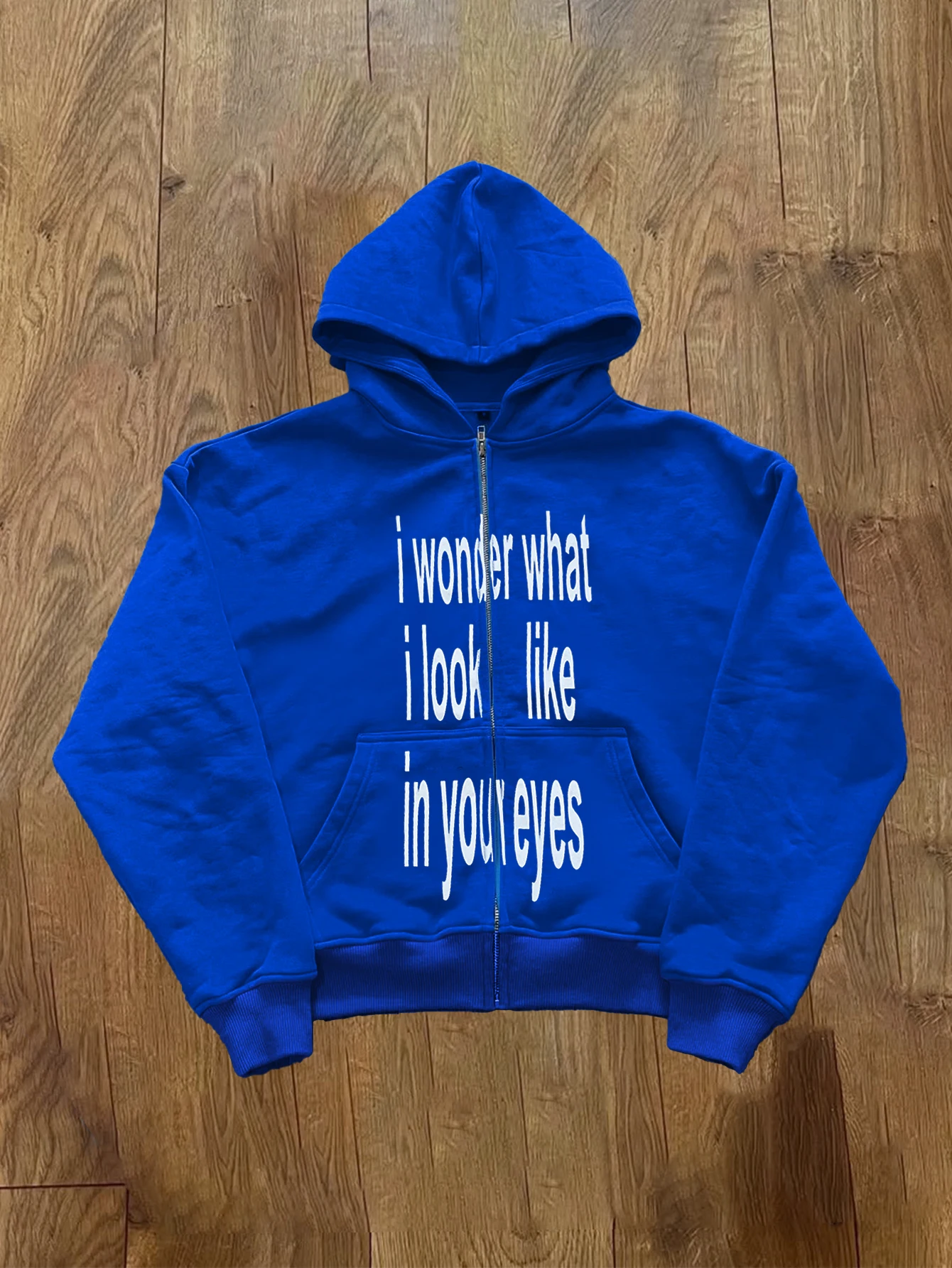 2026 New Autumn/Winter American Retro Ins Slogan Printed Zipper Hoodie Thin Velvet Loose Casual Street Trend Versatile Fashion
2026 New Autumn/Winter American Retro Ins Slogan Printed Zipper Hoodie Thin Velvet Loose Casual Street Trend Versatile Fashion