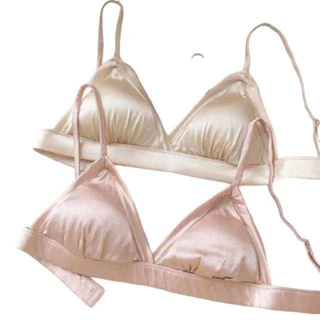 93.8% Mulberry Silk Bralette for Women Wireless Wire Free Bra Comfortable Sleep Bra, Triangle V Neck Lightly Padded KUCLUT
93.8% Mulberry Silk Bralette for Women Wireless Wire Free Bra Comfortable Sleep Bra, Triangle V Neck Lightly Padded KUCLUT