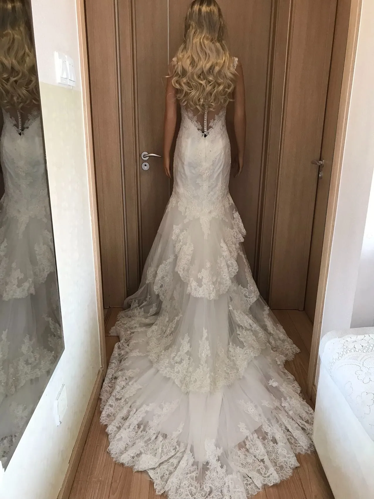 Stock Cleanrance Instock Sample Cleanrance Lace color turn Yellow Bridal Wedding Dresses Mermaid Style Lace Wedding Gown
Stock Cleanrance Instock Sample Cleanrance Lace color turn Yellow Bridal Wedding Dresses Mermaid Style Lace Wedding Gown