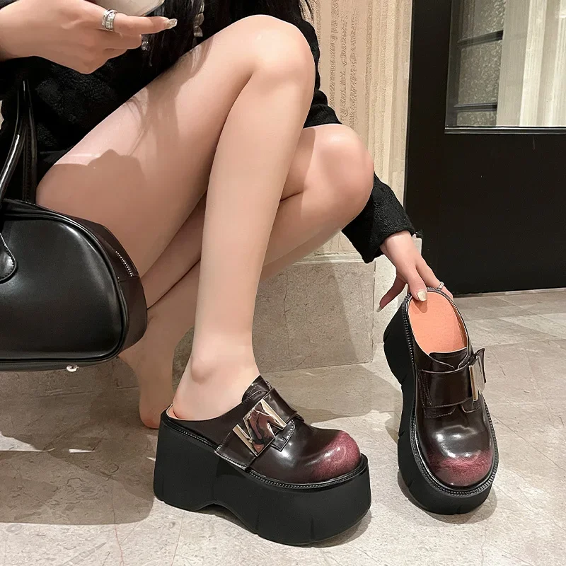 Elevated Waterproof Platform Slippers Genuine Leather round Toe Slip-On Thi Bot Platform Padded Heel Casual Slip-On oes
Elevated Waterproof Platform Slippers Genuine Leather round Toe Slip-On Thi Bot Platform Padded Heel Casual Slip-On oes