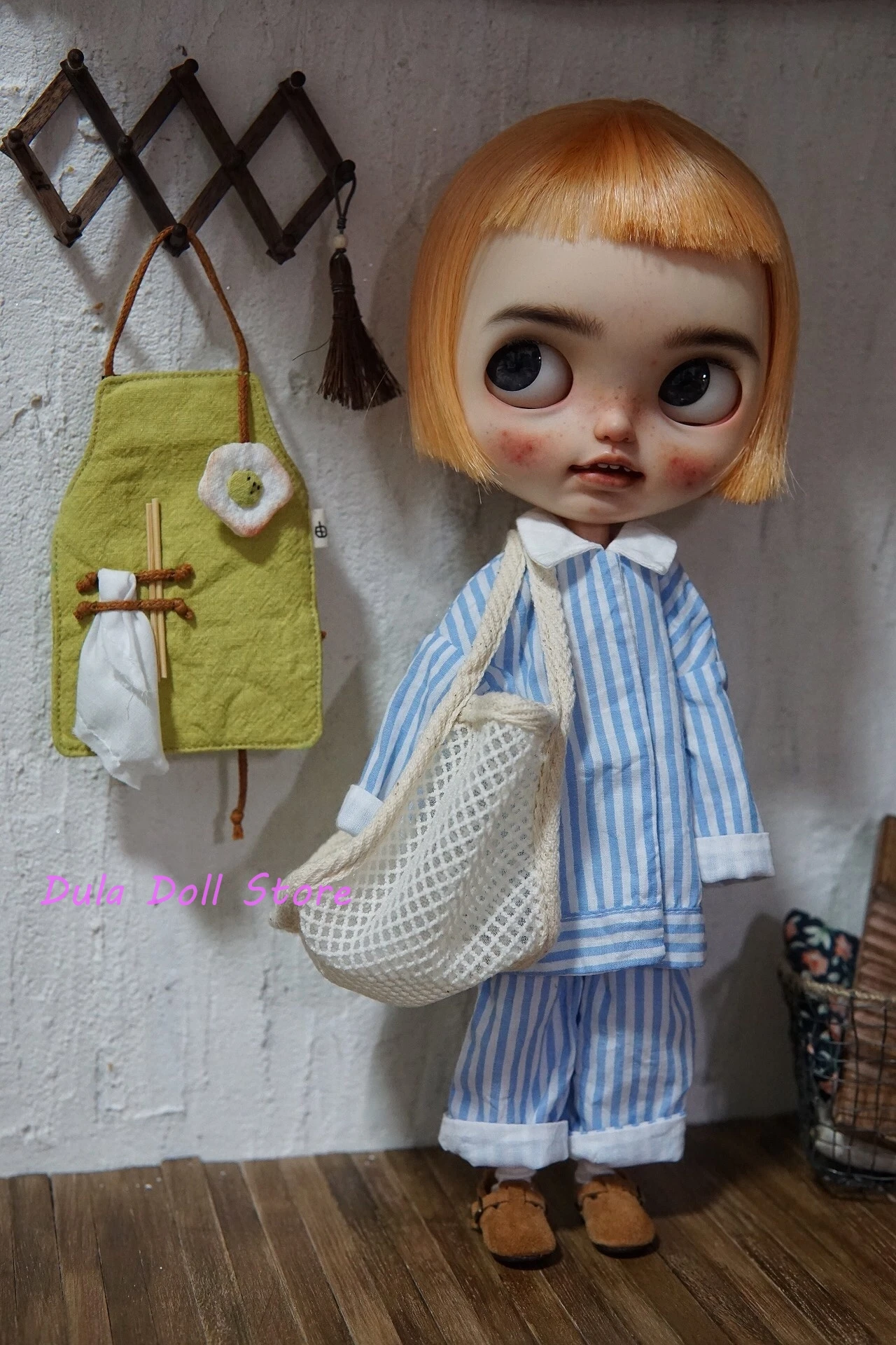 Dula Doll Clothes Dress Blue striped home clothes (cotton clothes) Blythe Qbaby ob24 ob22 Azone 1/6 Bjd Doll
Dula Doll Clothes Dress Blue striped home clothes (cotton clothes) Blythe Qbaby ob24 ob22 Azone 1/6 Bjd Doll