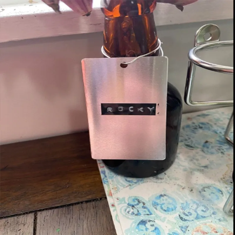 ABKY-Plant Tags, алюминиевые металлические маркеры для растений с одним отверстием, садовые этикетки-100 шт., 3,15X1,8 дюйма для садоводства, детской комнаты
ABKY-Plant Tags, алюминиевые металлические маркеры для растений с одним отверстием, садовые этикетки-100 шт., 3,15X1,8 дюйма для садоводства, детской комнаты