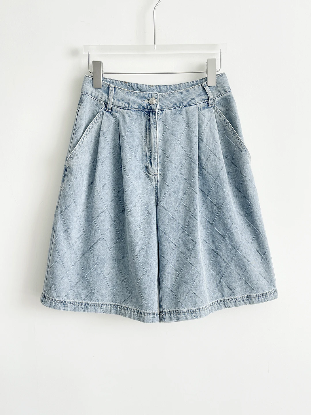 Elegant High Waist Straight Leg Jeans Shorts Women's Summer Fashion Slimming Wide Leg Short Pants Casual Business Cotton Zipper
Elegant High Waist Straight Leg Jeans Shorts Women's Summer Fashion Slimming Wide Leg Short Pants Casual Business Cotton Zipper