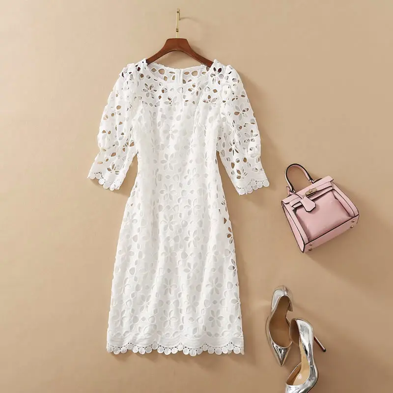 White Solid Lace Hole Dress O-Neck Puff Sleeve Mini Dress
White Solid Lace Hole Dress O-Neck Puff Sleeve Mini Dress