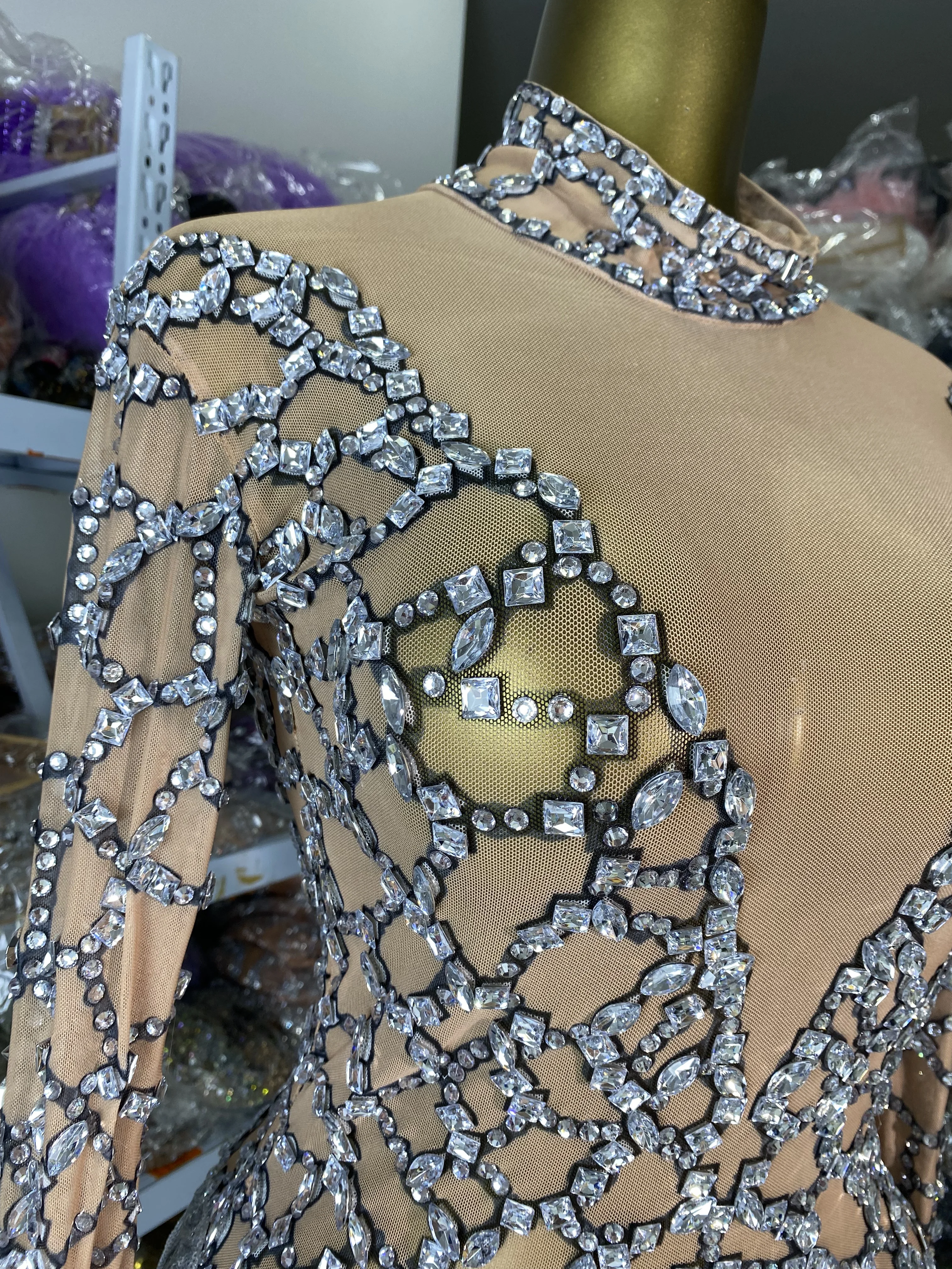 Sparkly Rhinestones Tassel Bodysuit Sexy Nude Mesh Transparent Nightclub Show Dance Costume Rhythmic Gymnastics Leotards
Sparkly Rhinestones Tassel Bodysuit Sexy Nude Mesh Transparent Nightclub Show Dance Costume Rhythmic Gymnastics Leotards