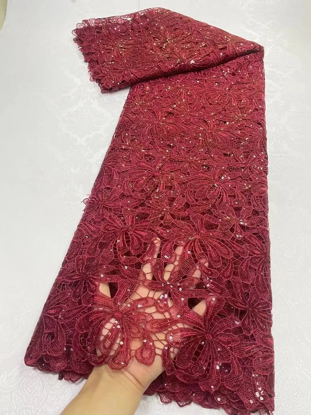 Latest Nigerian Water Soluble Lace Fabric High Quality 2024 Women Party Sequins Lace Embroidery African Guipure Cord Lace Fabric
Latest Nigerian Water Soluble Lace Fabric High Quality 2024 Women Party Sequins Lace Embroidery African Guipure Cord Lace Fabric