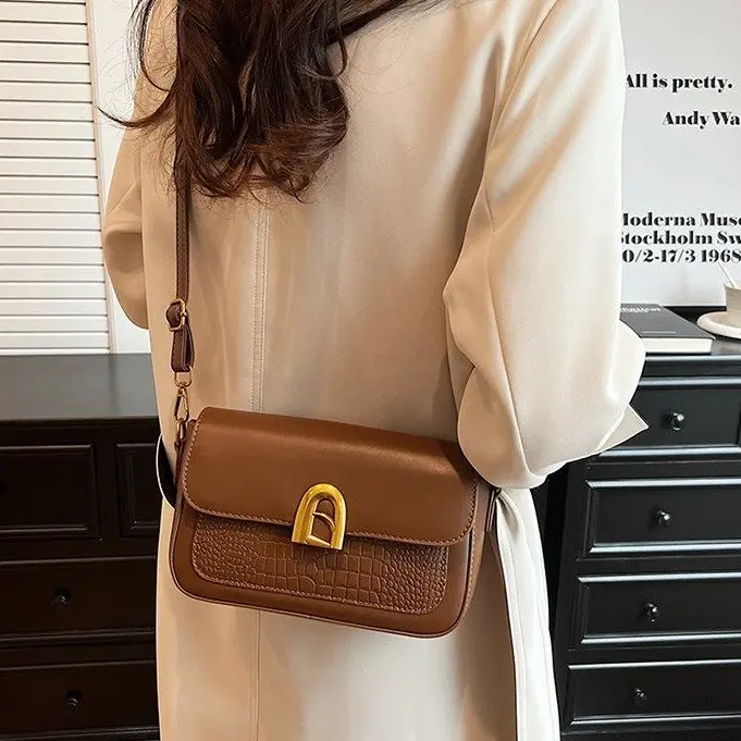 Повседневная седельная сумка для поездок на работу — женская универсальная модная сумка через плечо под мышками и верхней ручкой
Повседневная седельная сумка для поездок на работу — женская универсальная модная сумка через плечо под мышками и верхней ручкой