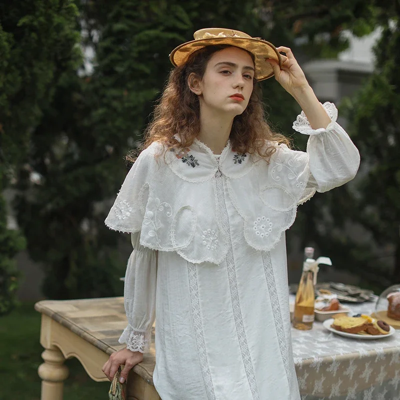 90-100cm Bust Women White Dress Spring Summer Mori Girls Vintage Elegant Embroidery Lace Cape Collar Loose Cotton Long Dresses
90-100cm Bust Women White Dress Spring Summer Mori Girls Vintage Elegant Embroidery Lace Cape Collar Loose Cotton Long Dresses